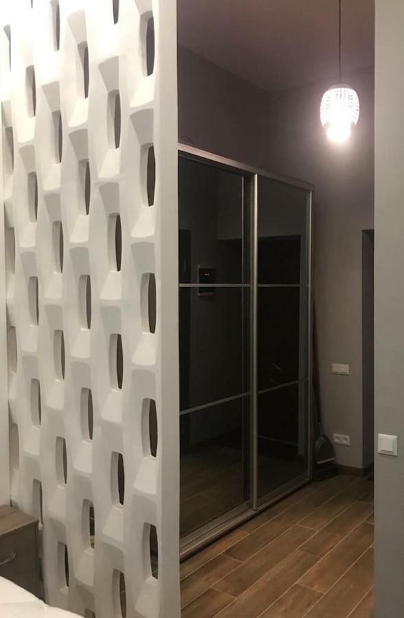 New Appartment-Studio Іn The Center Of Lviv Exterior photo